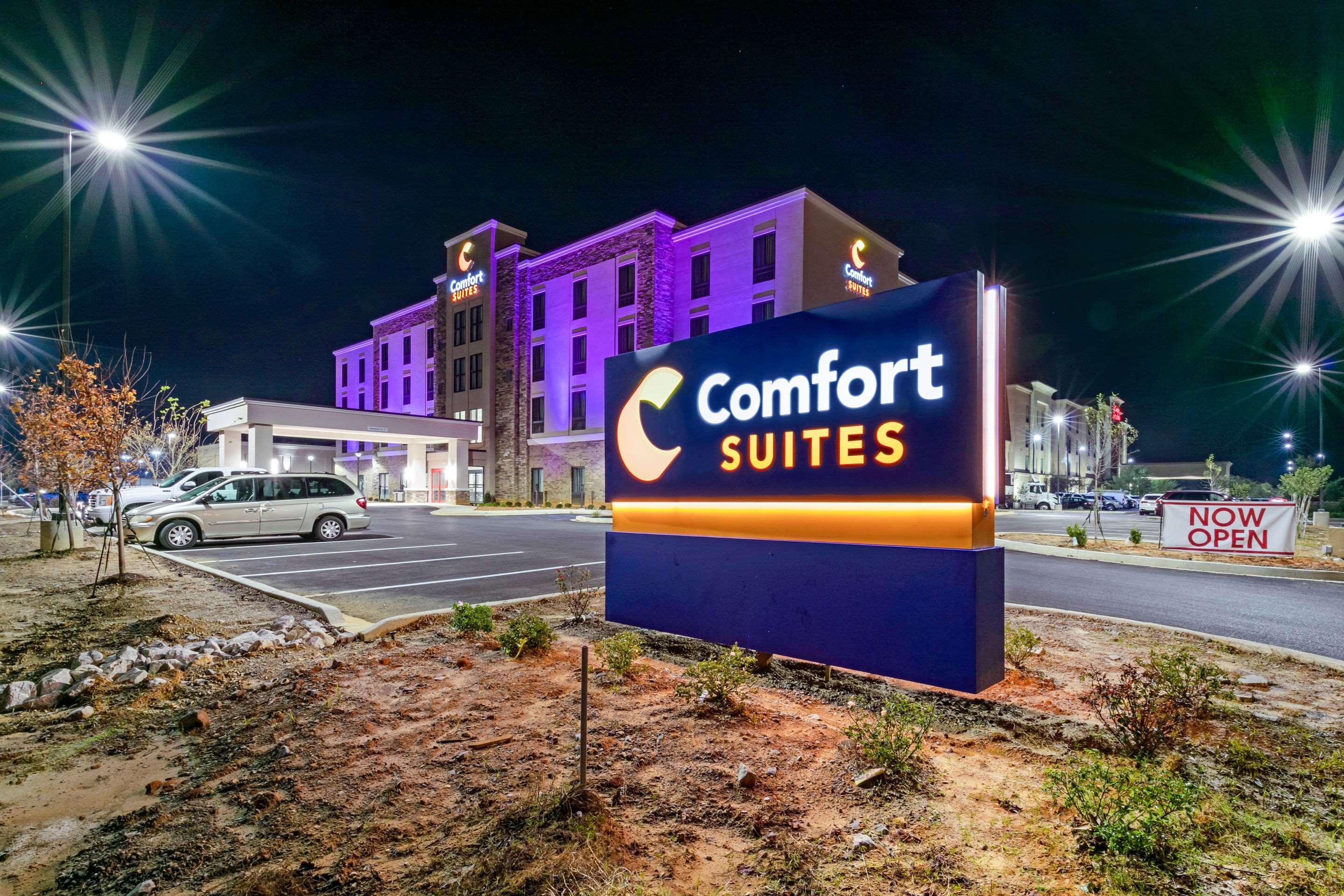 Comfort Suites North Тупело Екстериор снимка