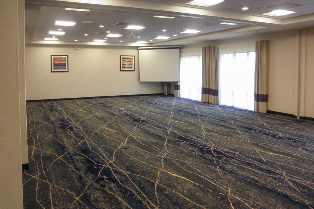Comfort Suites North Тупело Съоръжения снимка